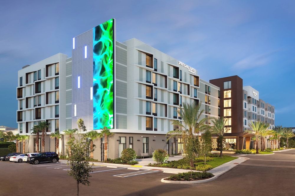undefined SpringHill Suites by Marriott Orlando at Millenia 4