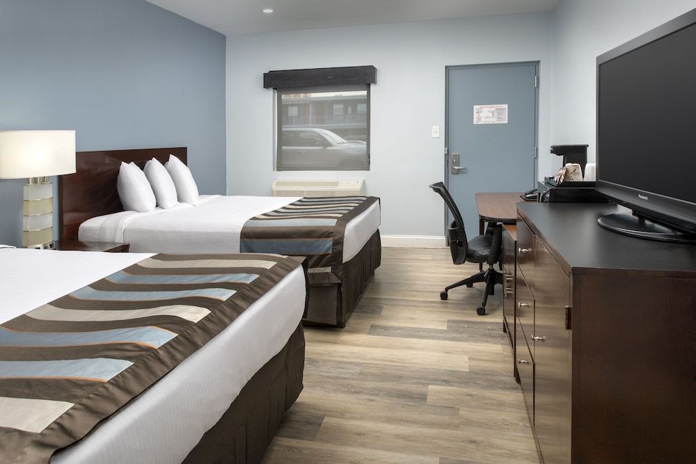 Deluxe Room, 2 Queen Beds