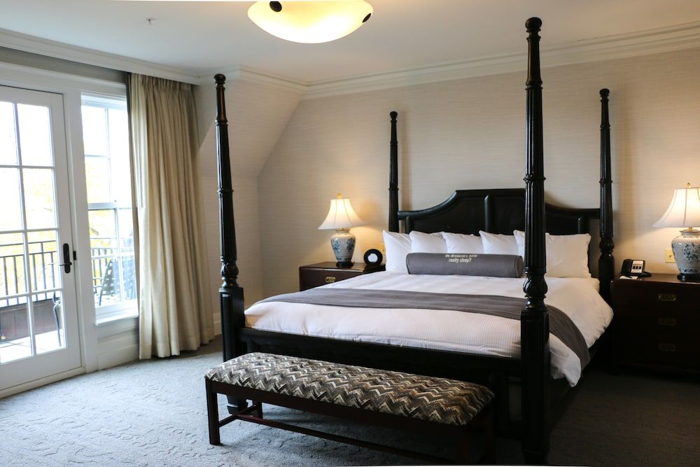 Suite (Brookside)