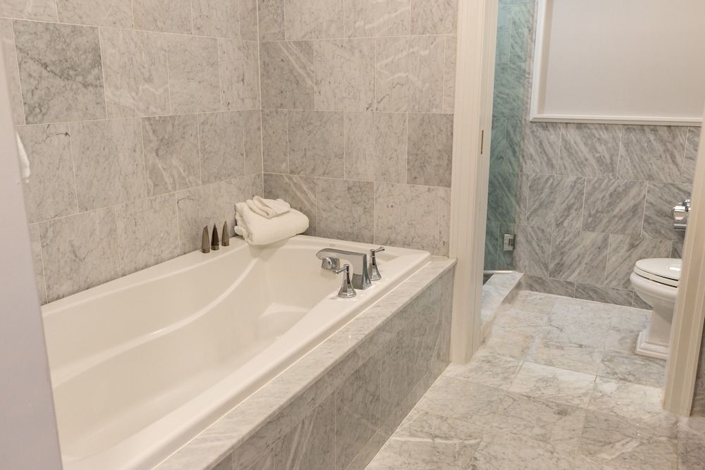 Suite (Highland)