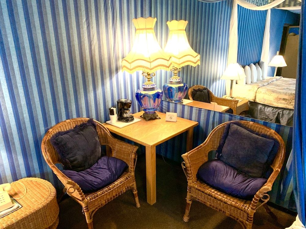 Don Q Inn Arabian Night, 1 King Bed (Downstairs) 6