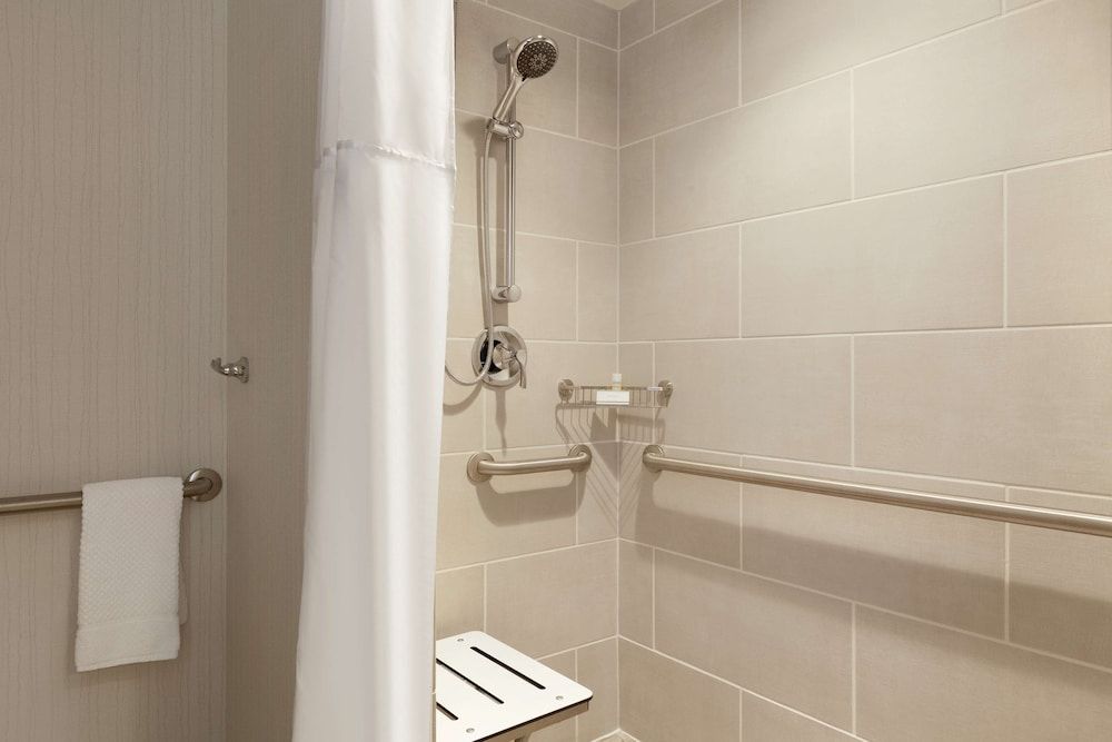 Suite, 2 Queen Beds, Accessible (3x3 Shower)