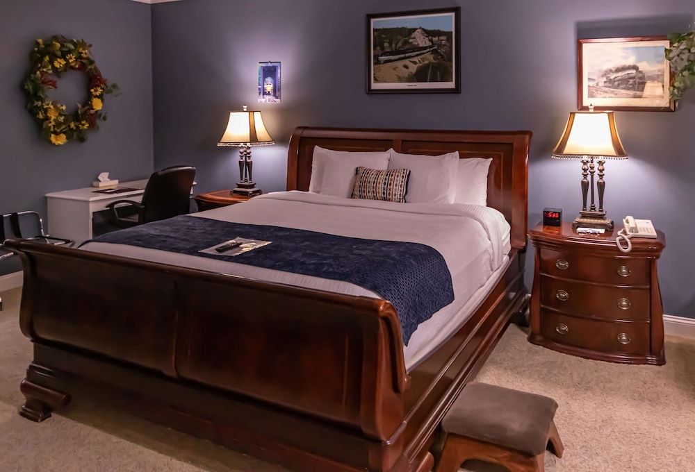 Luxury Room, 1 King Bed with Sofa bed, Jetted Tub, Vineyard View