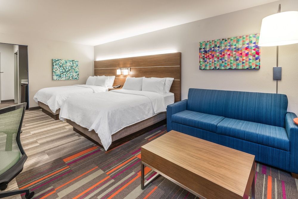 Suite, 2 Queen Beds