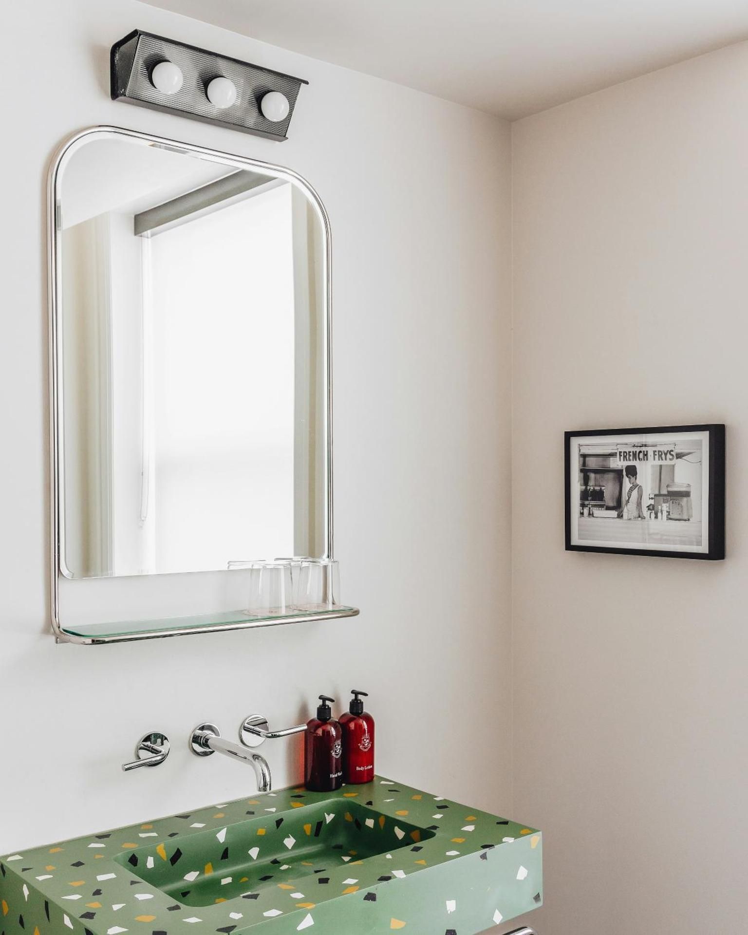 Queen Studio - Disability Access