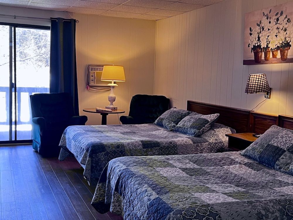 Room, Multiple Beds, Annex Building