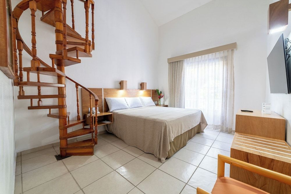 Hotel Castillo Huatulco & Beach Club Family Room, Multiple Beds