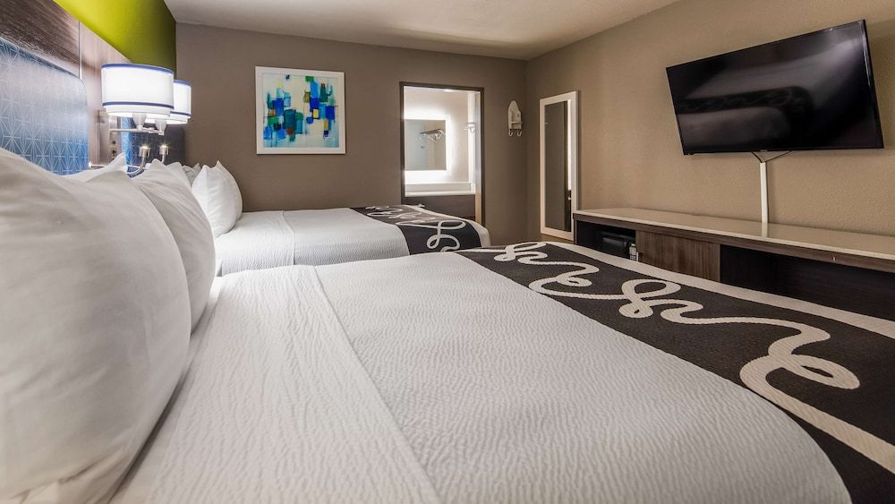Standard Room, 2 Queen Beds, Accessible, Non Smoking (Delete All)