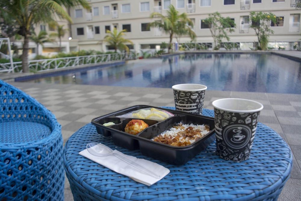 undefined Titanium Express Homtel 10