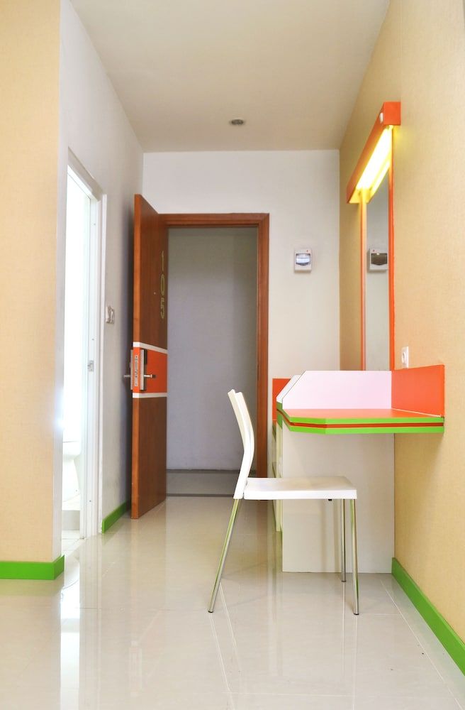 Titanium Express Homtel Deluxe Room 7