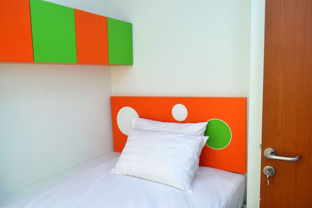 undefined Titanium Express Homtel 5