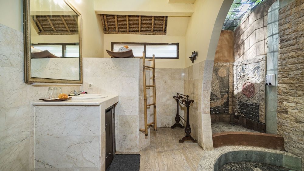 Alam Gili Garden Bungalows 11