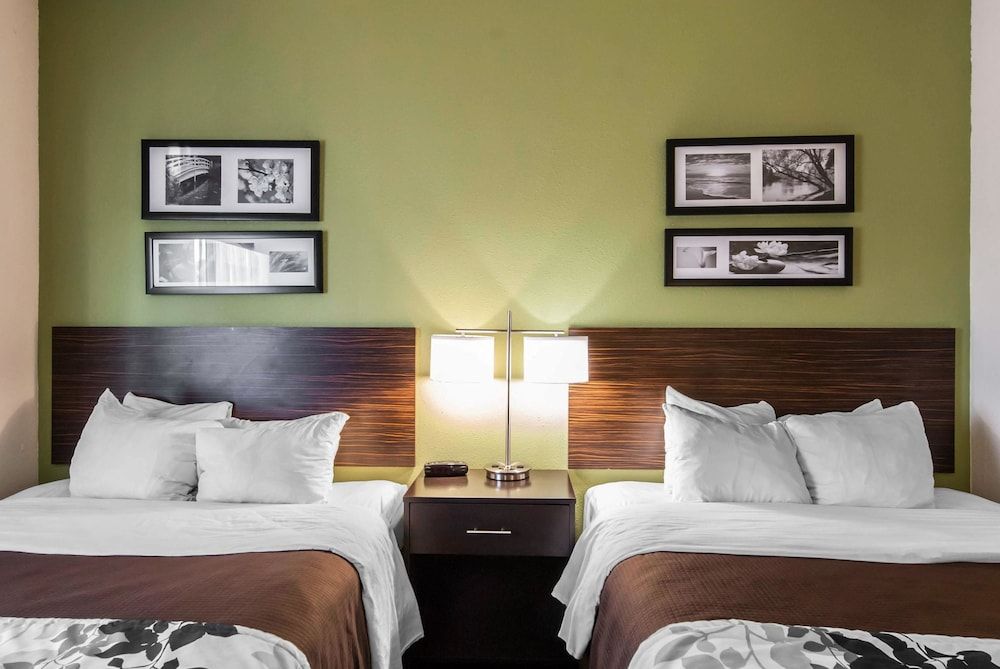 Standard Room, 2 Queen Beds, Non Smoking