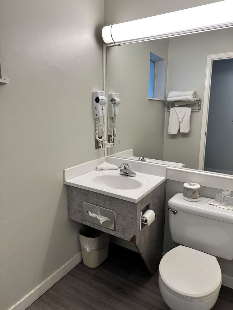 Business Room, 1 Queen Bed, Non Smoking