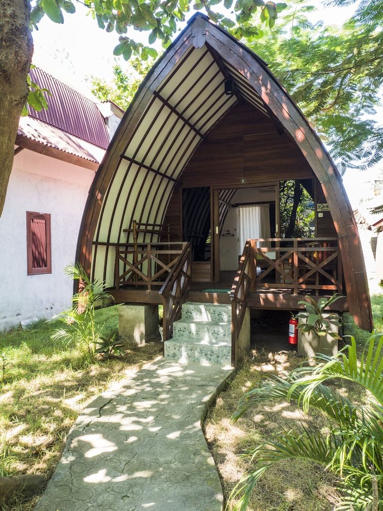 undefined Gili Turtle Beach Resort 8