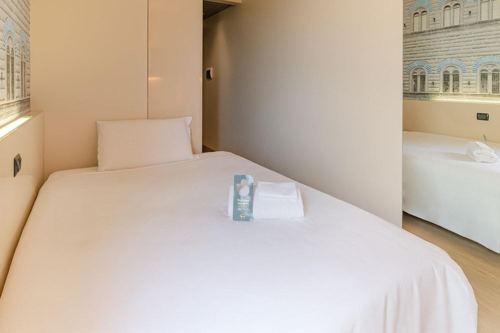 undefined B&B Hotel Firenze City Center 5