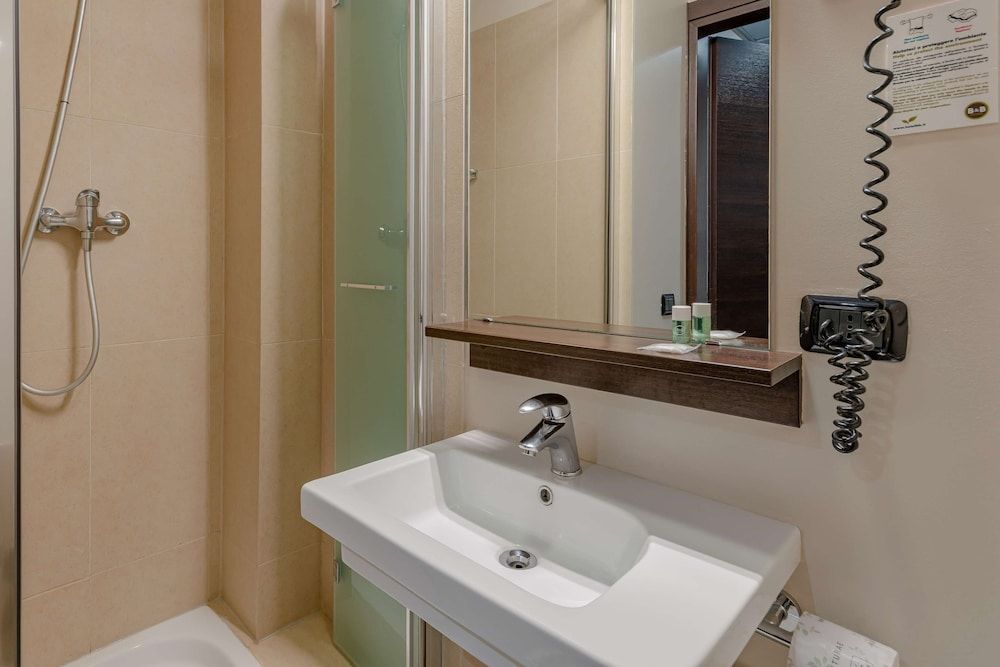 undefined B&B Hotel Firenze City Center 7