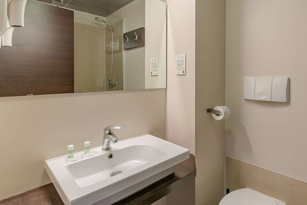 undefined B&B Hotel Firenze City Center 8