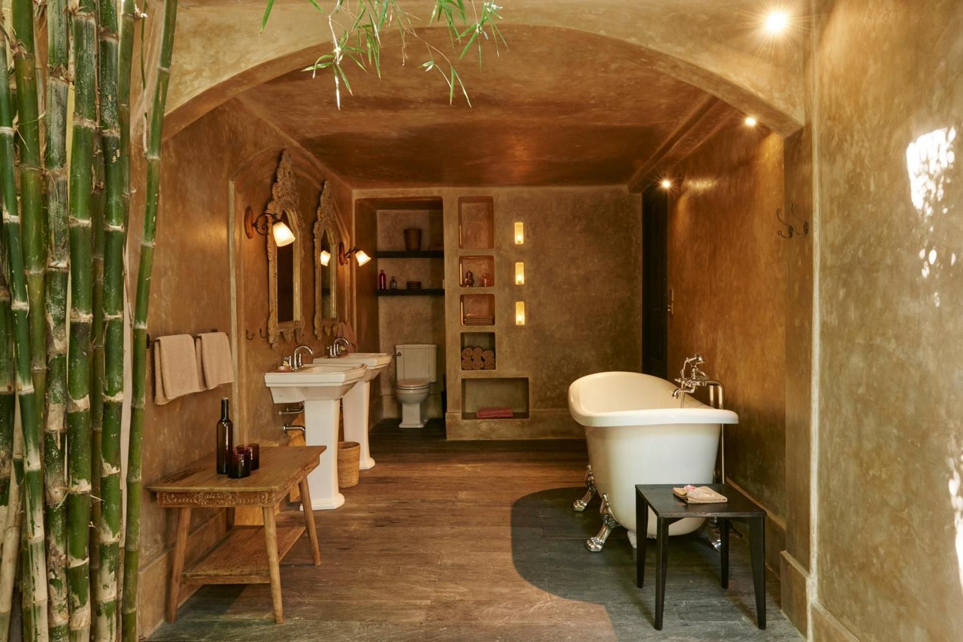 The Desu House - Two-Bedroom Villa with Private Pool