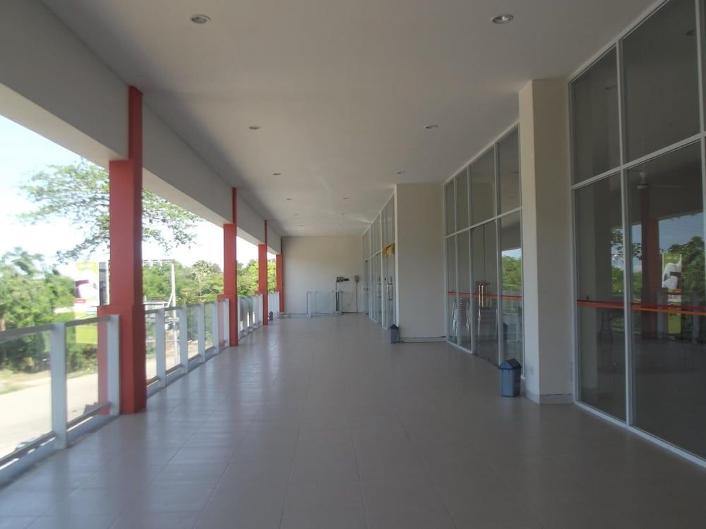 undefined L Bajo Hotel 5