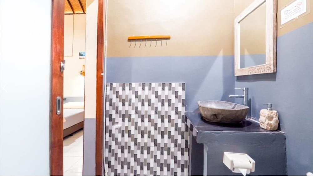 Apit Lawang Villas Deluxe Shared Dormitory 8