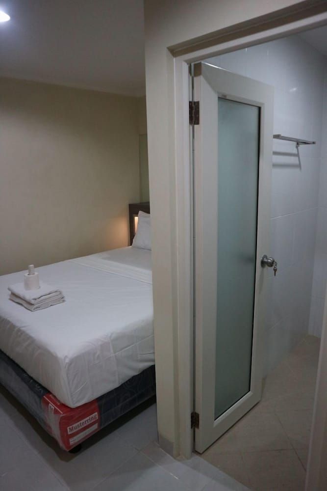 undefined Ethan Hotel Cilincing Plaza