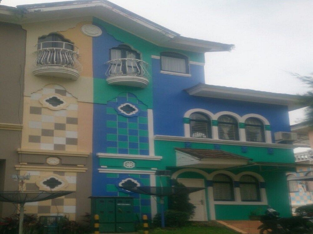 Villa Kota Bunga Vinca