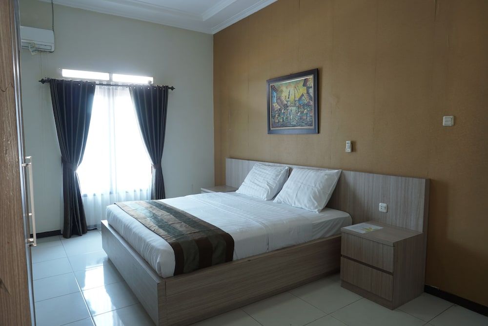 Aleyra Hotel and Villa Garut Superior Double Room 2