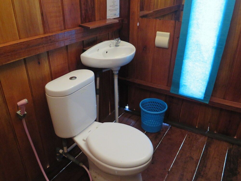 HamuEco Dive Resort Raja Ampat Panoramic Twin Room, 2 Twin Beds, Ocean View 8