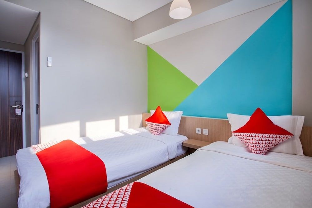 Flagship 101 Apple Platinum Standard Twin Room 2