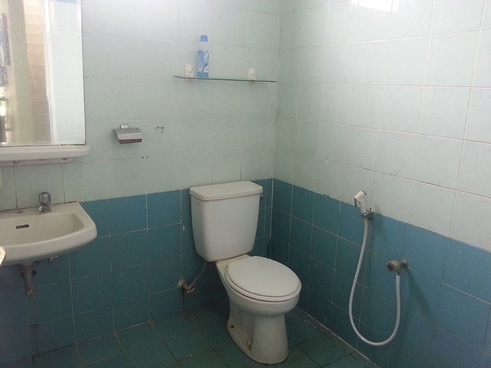 Villa Kota Bunga Camelia House, 5 Bedrooms 4