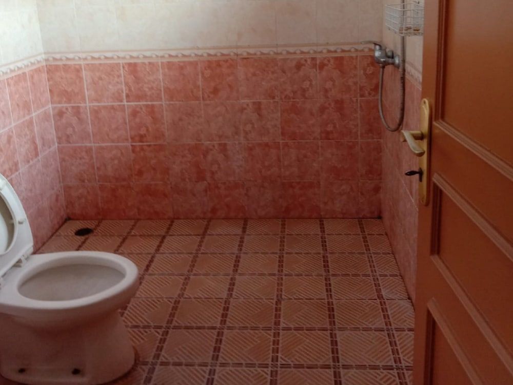 Villa Kota Bunga Azalea Villa, 4 Bedrooms 3