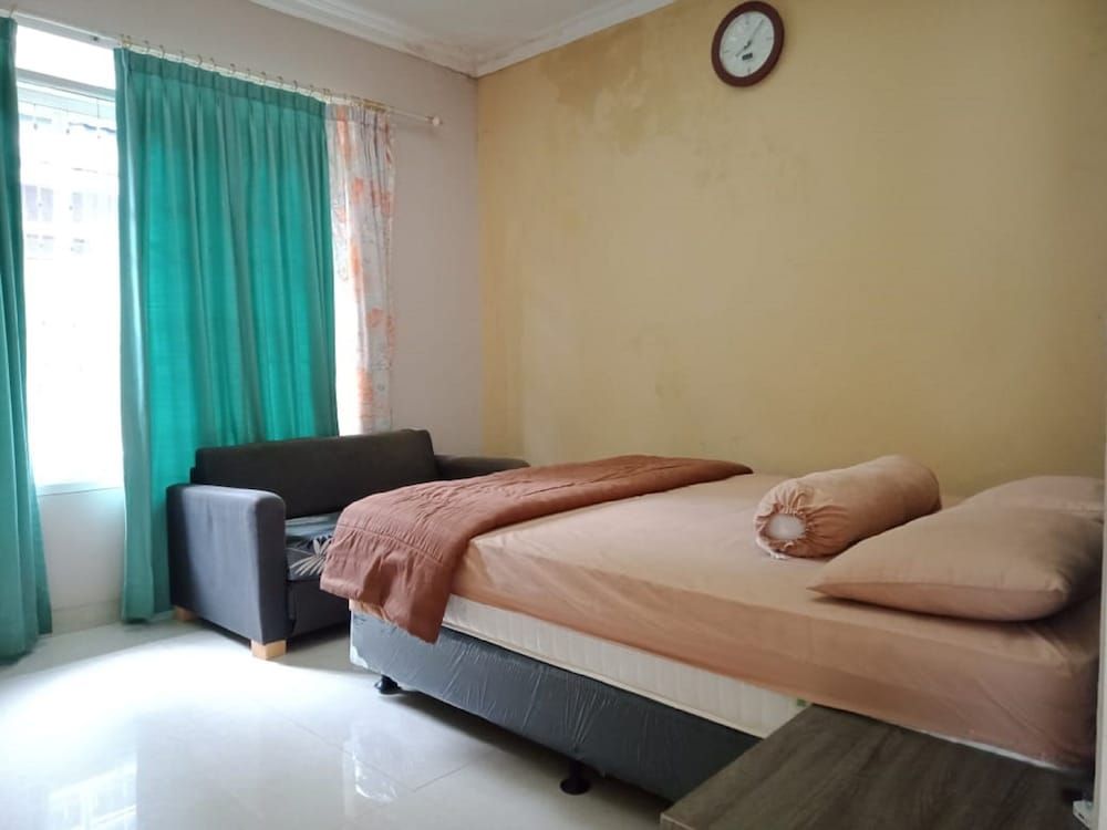 Villa Kota Bunga Azalea Villa, 3 Bedrooms 3