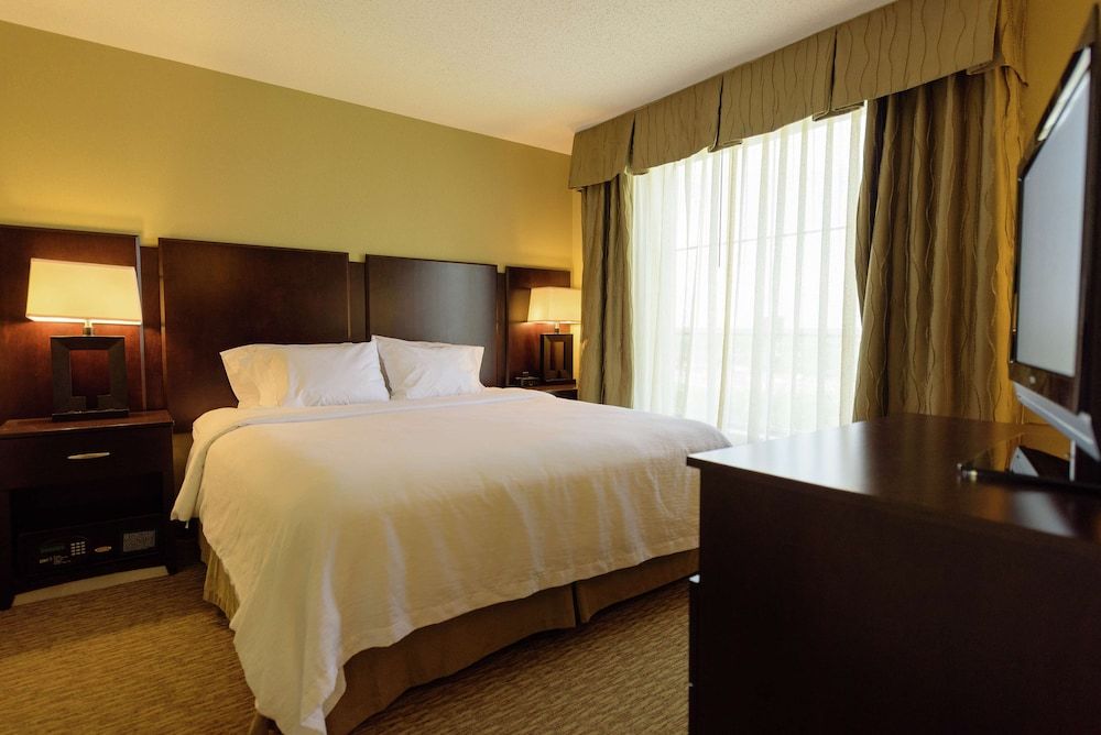 Suite, One King Bed, Roll In Shower