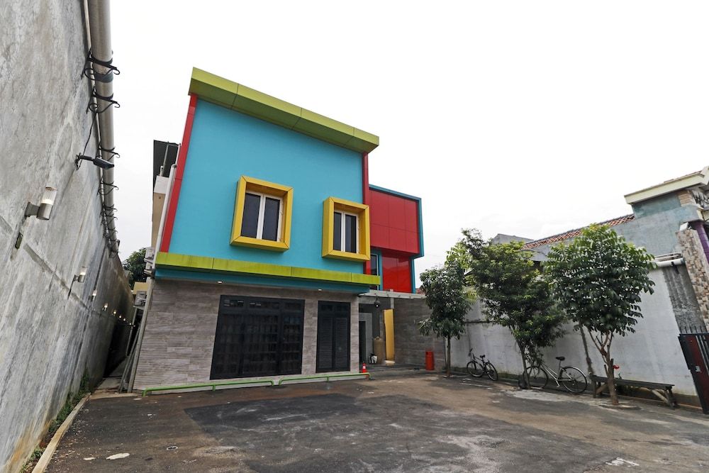 undefined RedDoorz Plus near Halim Perdanakusuma 2 2