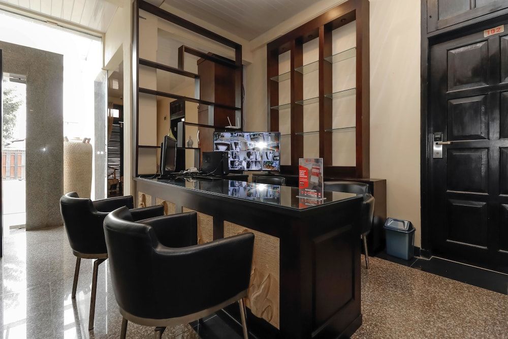 undefined RedDoorz Plus near Halim Perdanakusuma 2 6