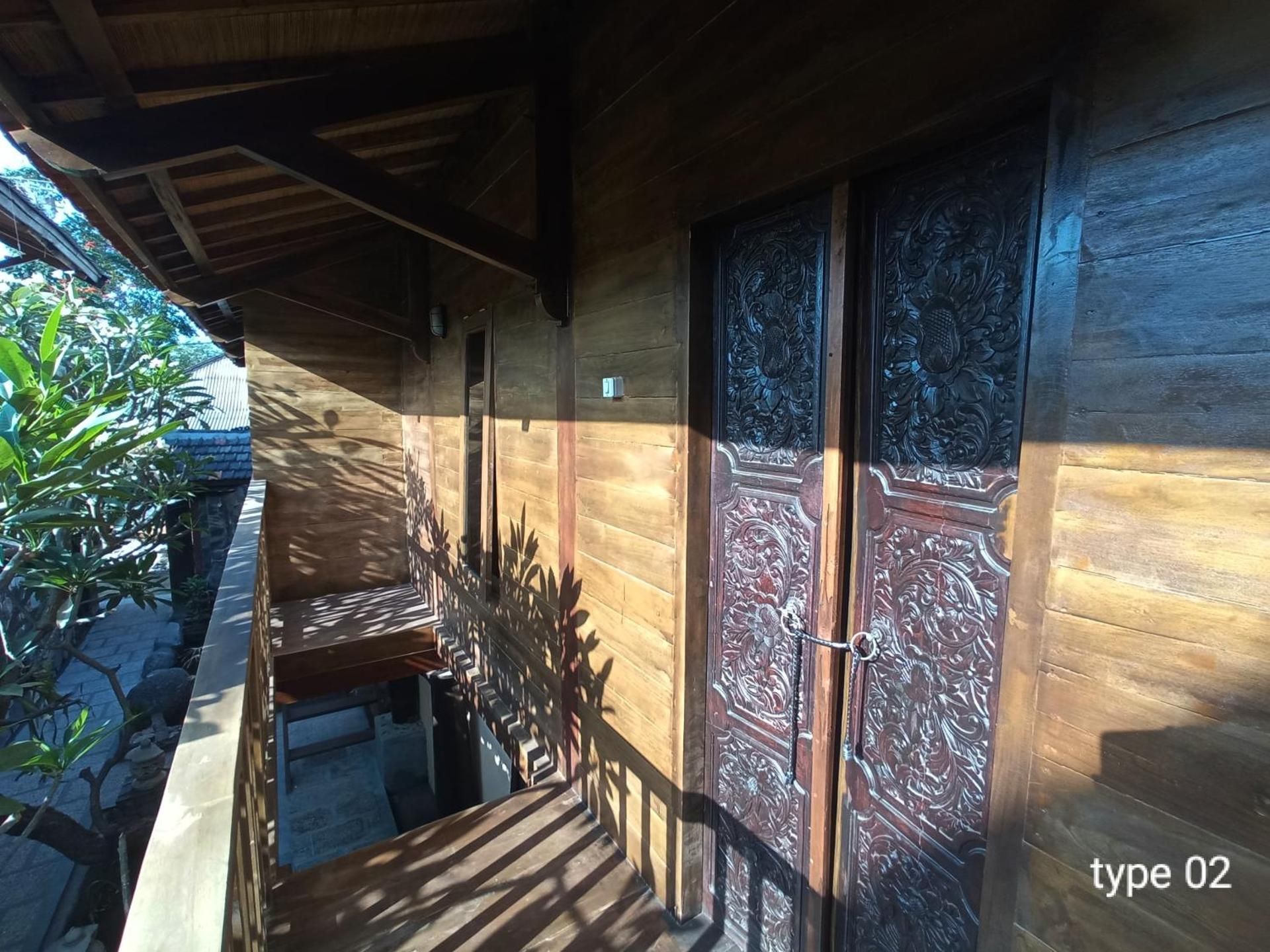 undefined Bale Sasak 6