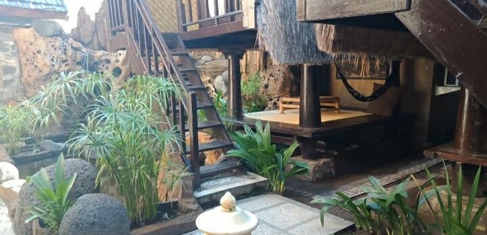 undefined Bale Sasak 5