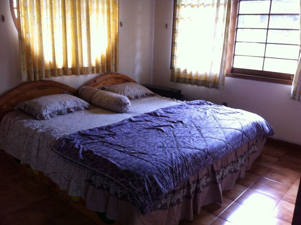 Villa Kota Bunga Seruni House, 4 Bedrooms