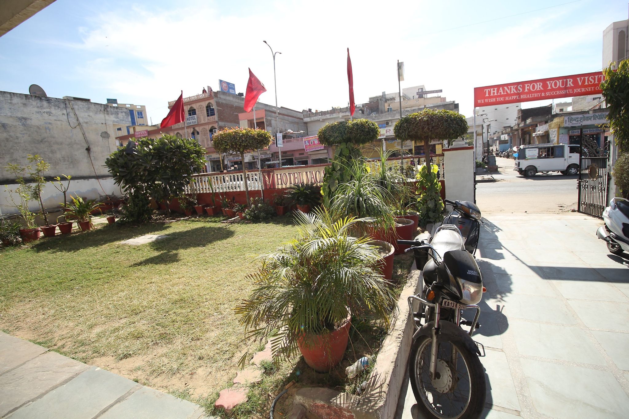 undefined Hotel Vacation 8