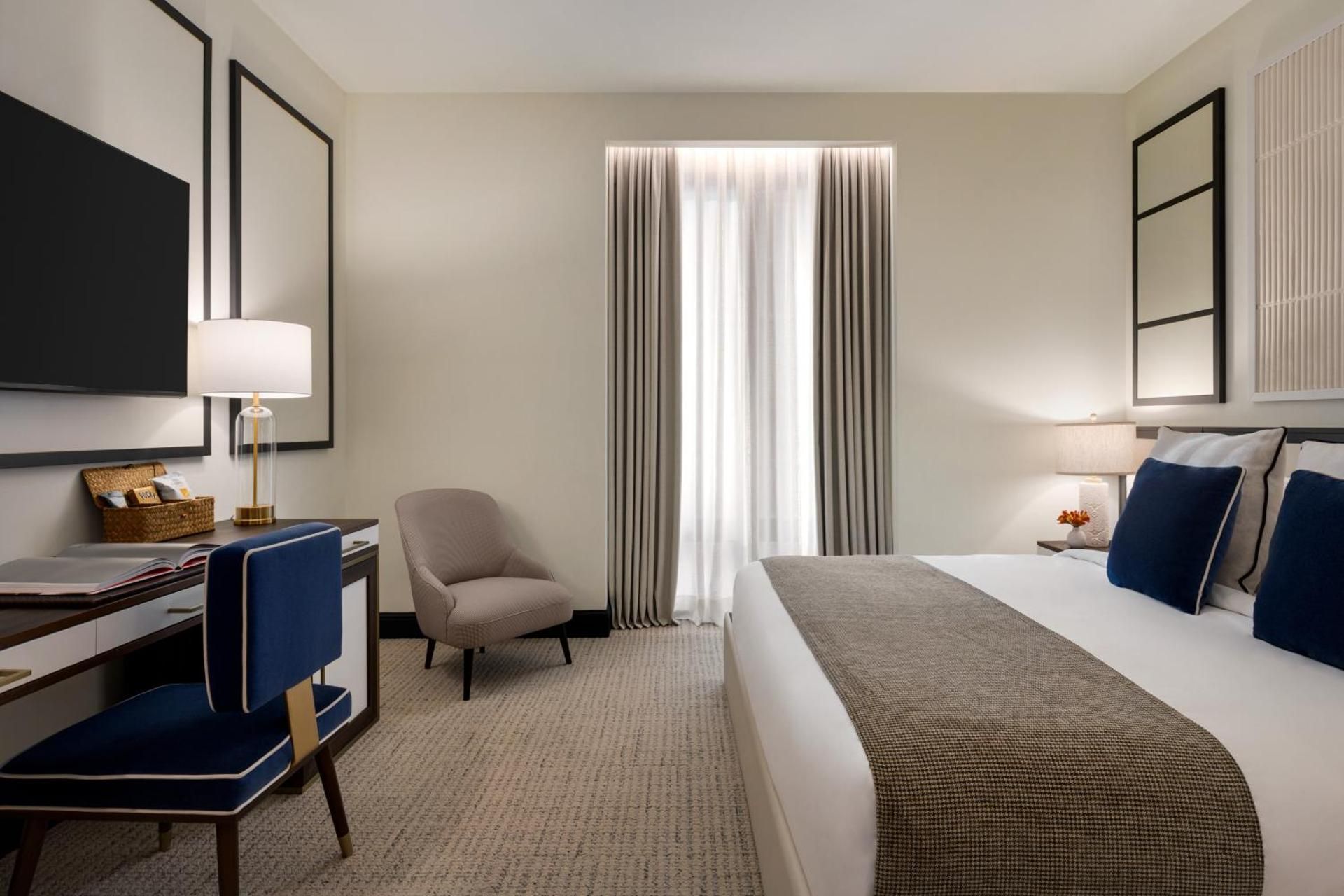 King Room - Disability Access with Tub