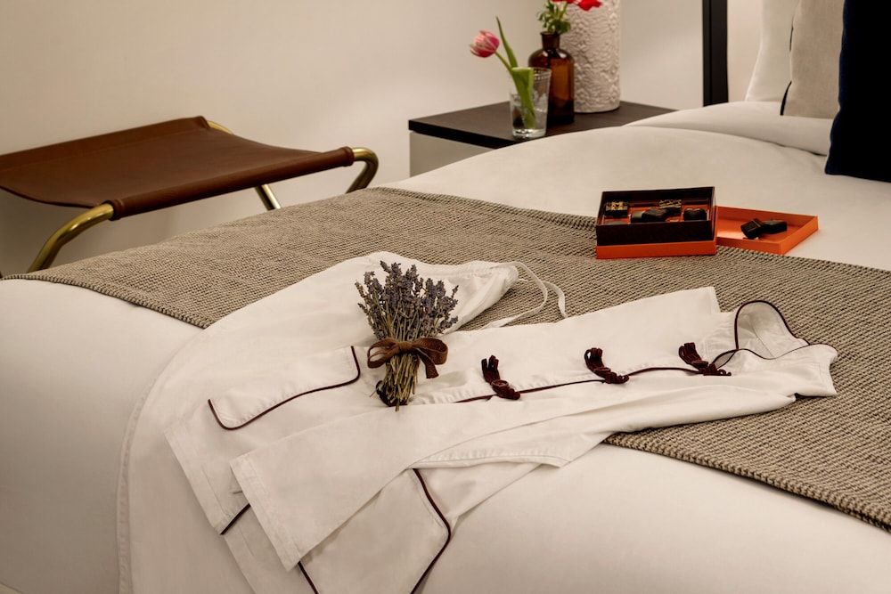 Deluxe Room, 1 Queen Bed