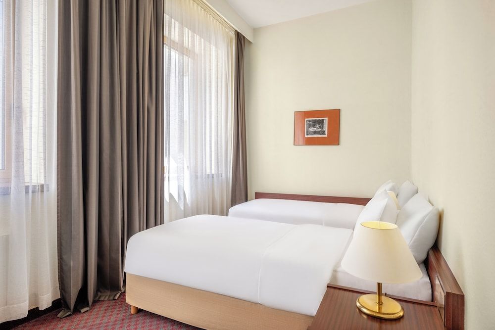 Danubius Hotel Hungaria City Center Standard Twin Room 2