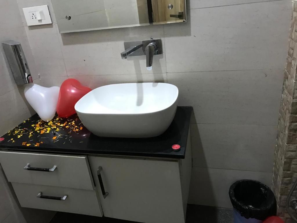 Deluxe Room Free Wi-Fi with Smart TV