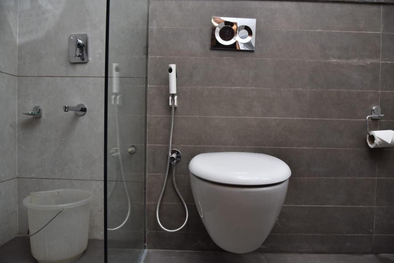 Deluxe Room Free Wi-Fi with Smart TV