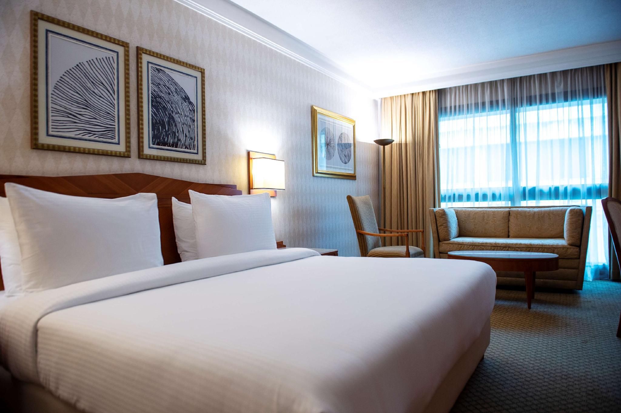 Collection Executive Room - Lounge Access