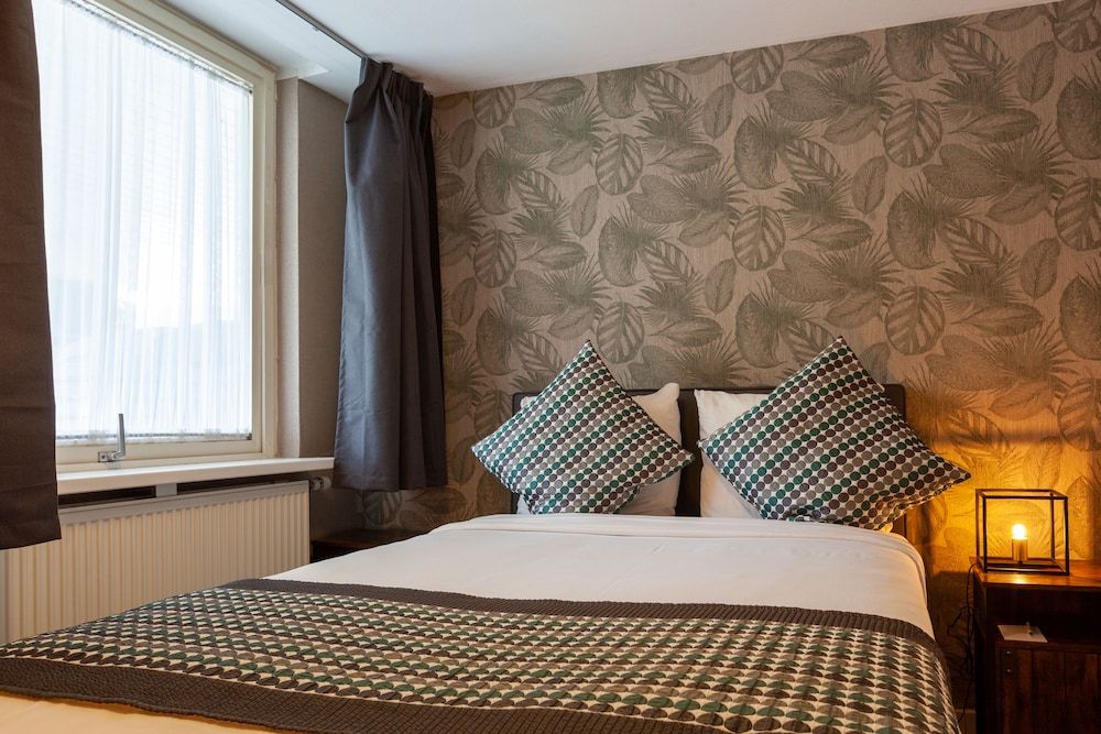 Amsterdam Airport Hotel Uithoorn Business Room, 1 Queen Bed, Non Smoking 4