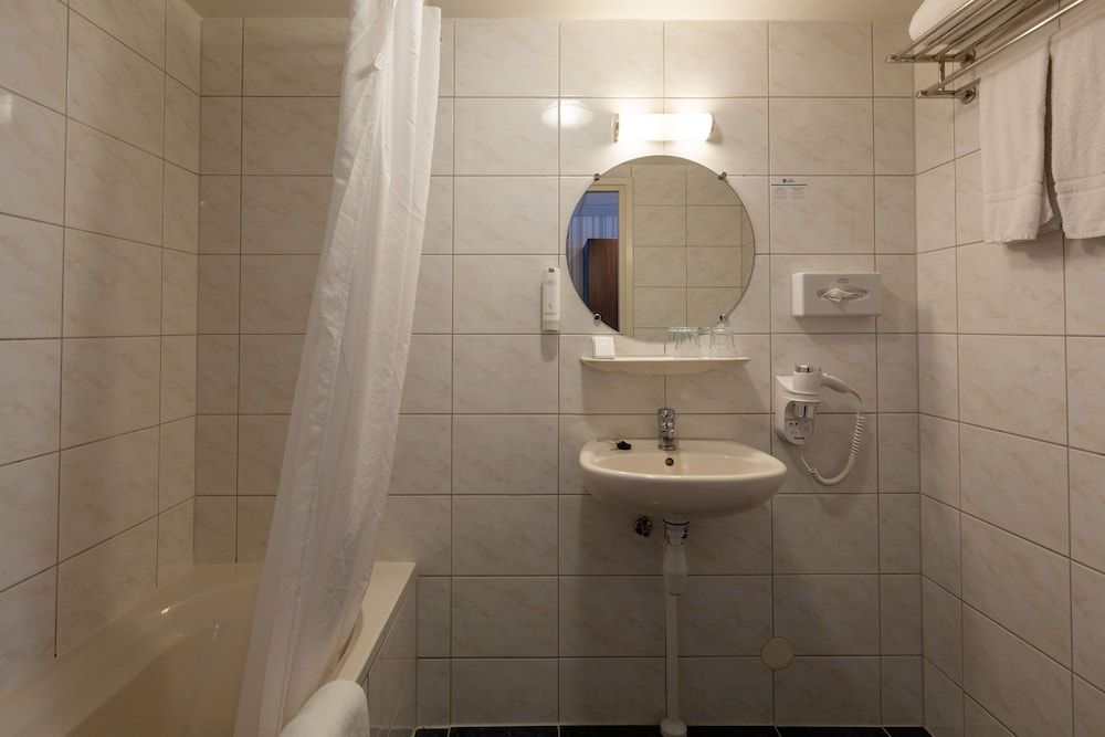 Amsterdam Airport Hotel Uithoorn Junior Suite, 1 King Bed, Non Smoking, Fireplace 19