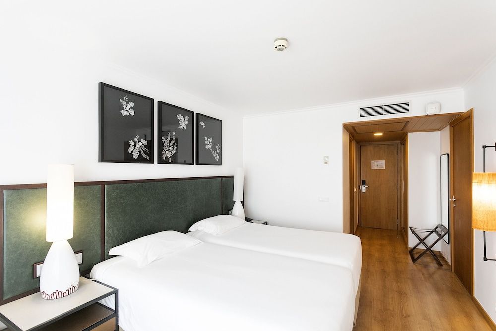 Hotel Ponta Delgada Business Double or Twin Room 5