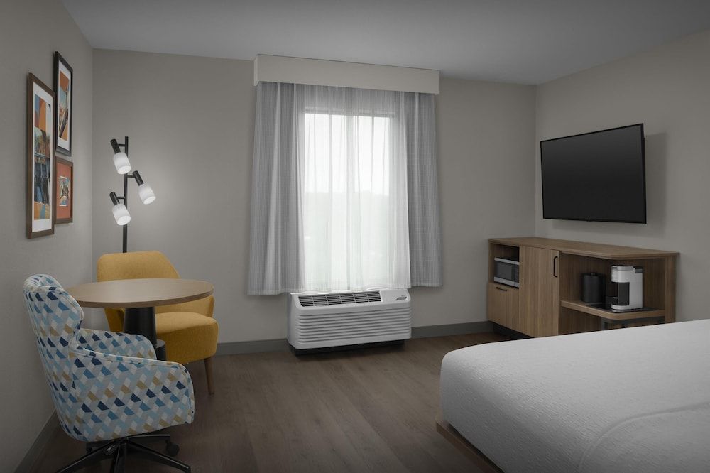 Room, 1 King Bed, Non Smoking